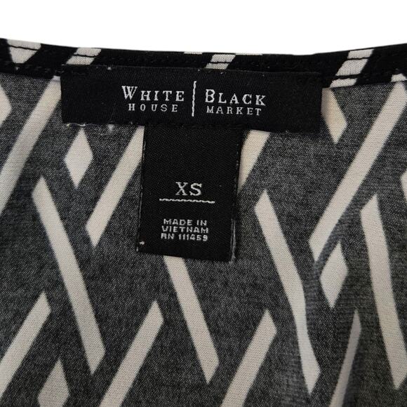 White‎ House Black Market Womens Geometric Print Tank XS Tiered Ruffles Stretch - Picture 7 of 7